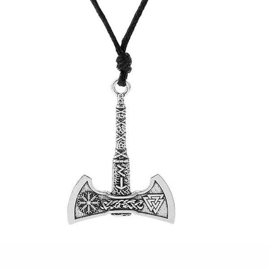 Collier Hache Viking en Argent sur fond blanc