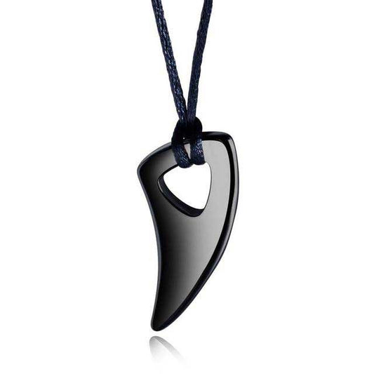 collier dent de loup noir