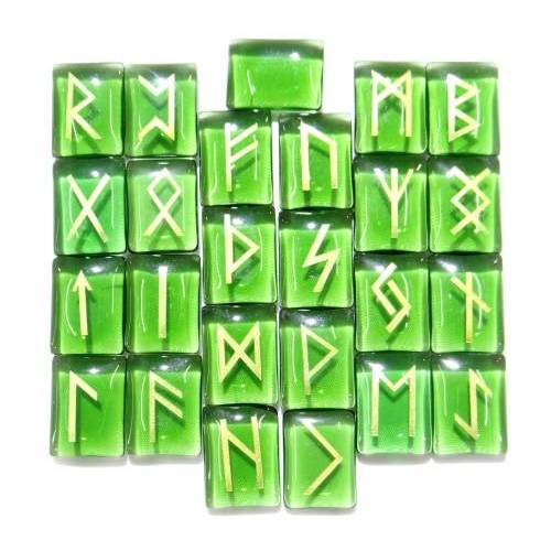 pierre viking runes verre vert clair